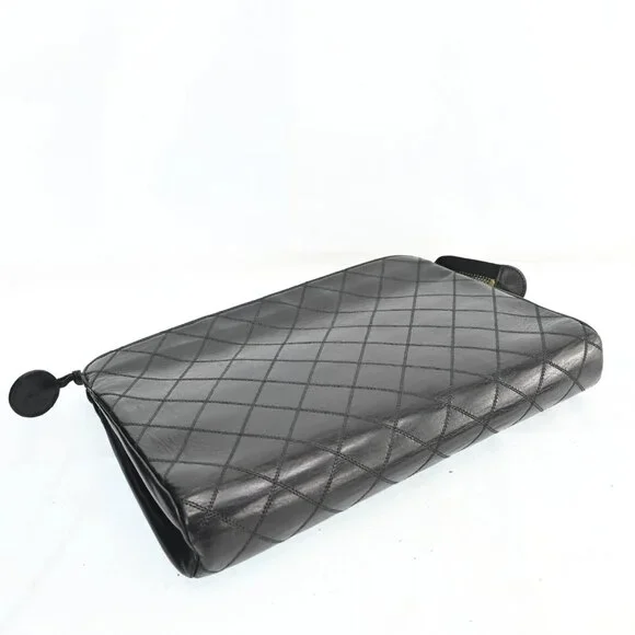 AUTHENTIC CHANEL Matelasse Black Leather Pouch Bag bsj797-121225 - Picture 4 of 16